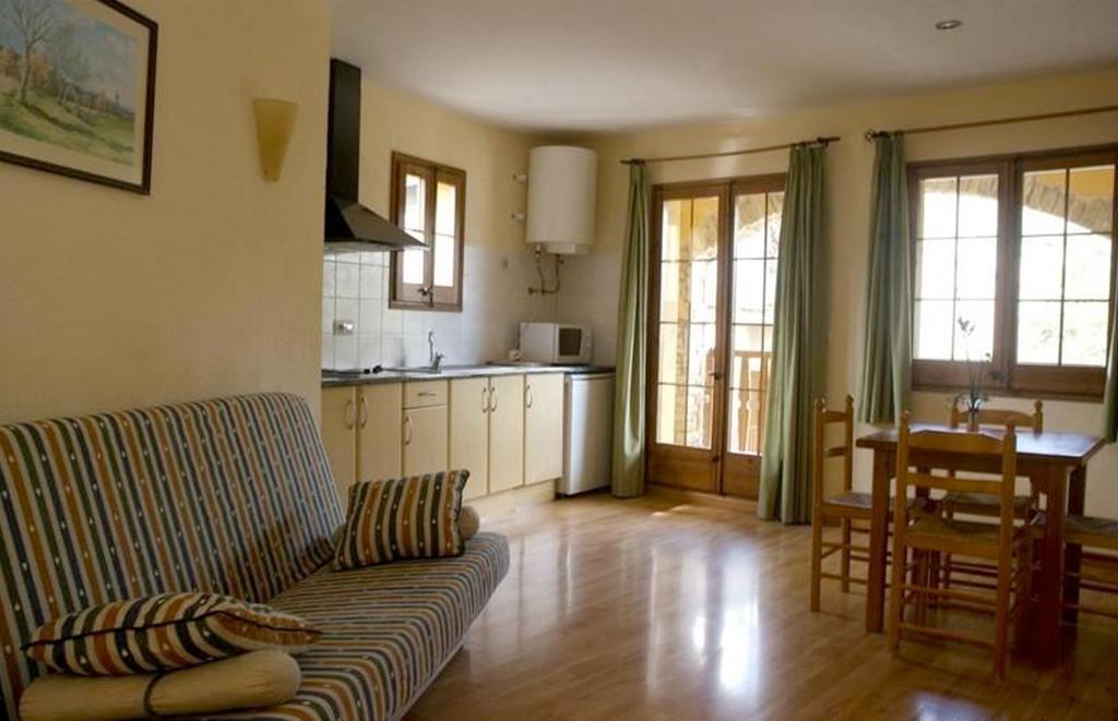 Apartamentos Cal Ratero Maçanet de Cabrenys Стая снимка